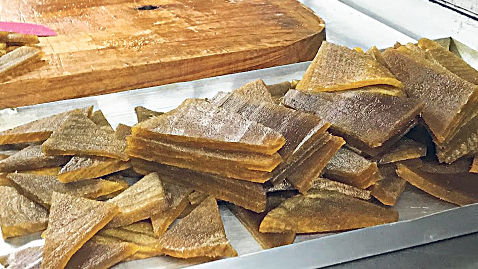 Madera comestible de yacaratiá, un prodigio de la selva paranaense.