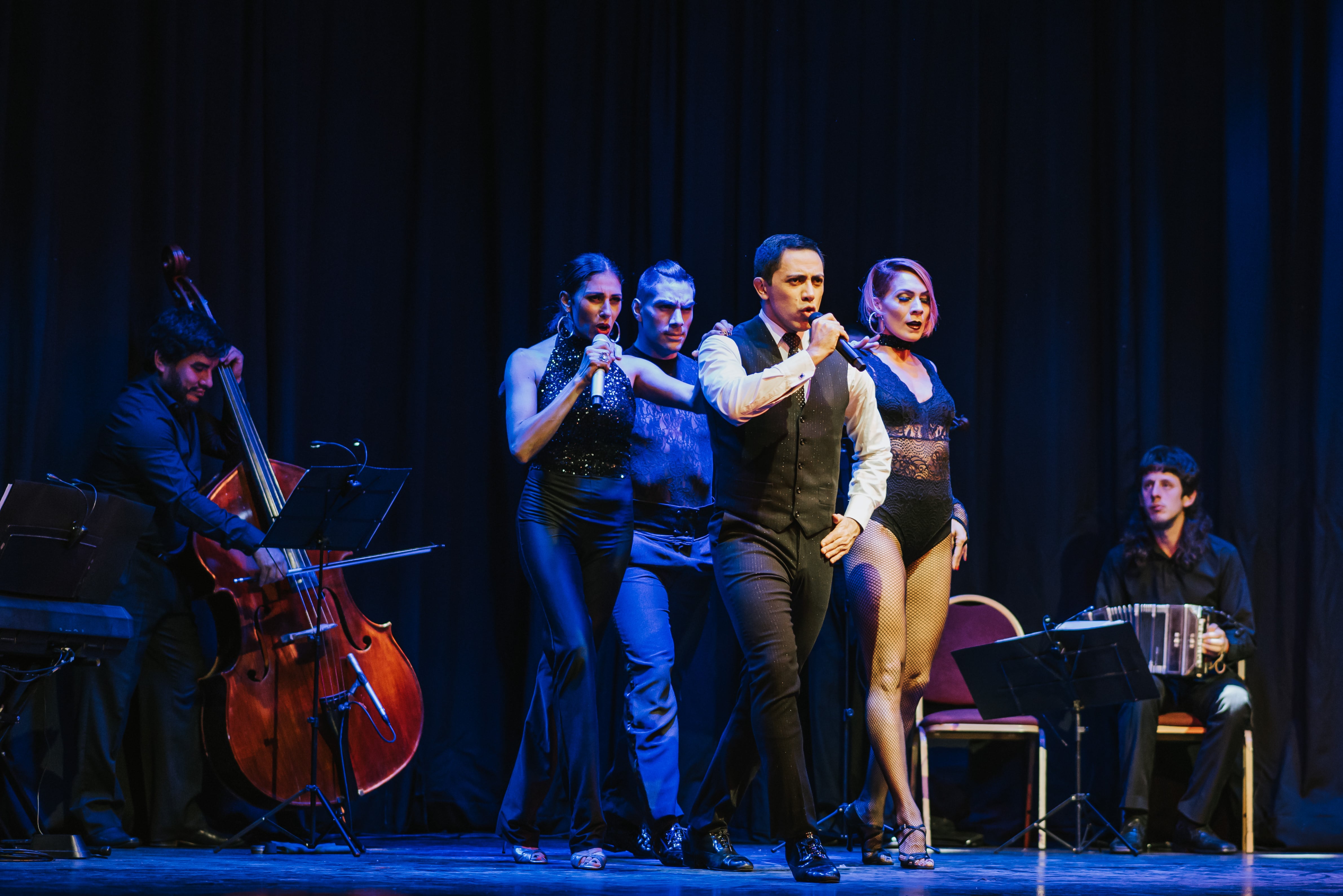 Quien se conecte esperando “los clásicos del 2x4” saldrá desorientado.