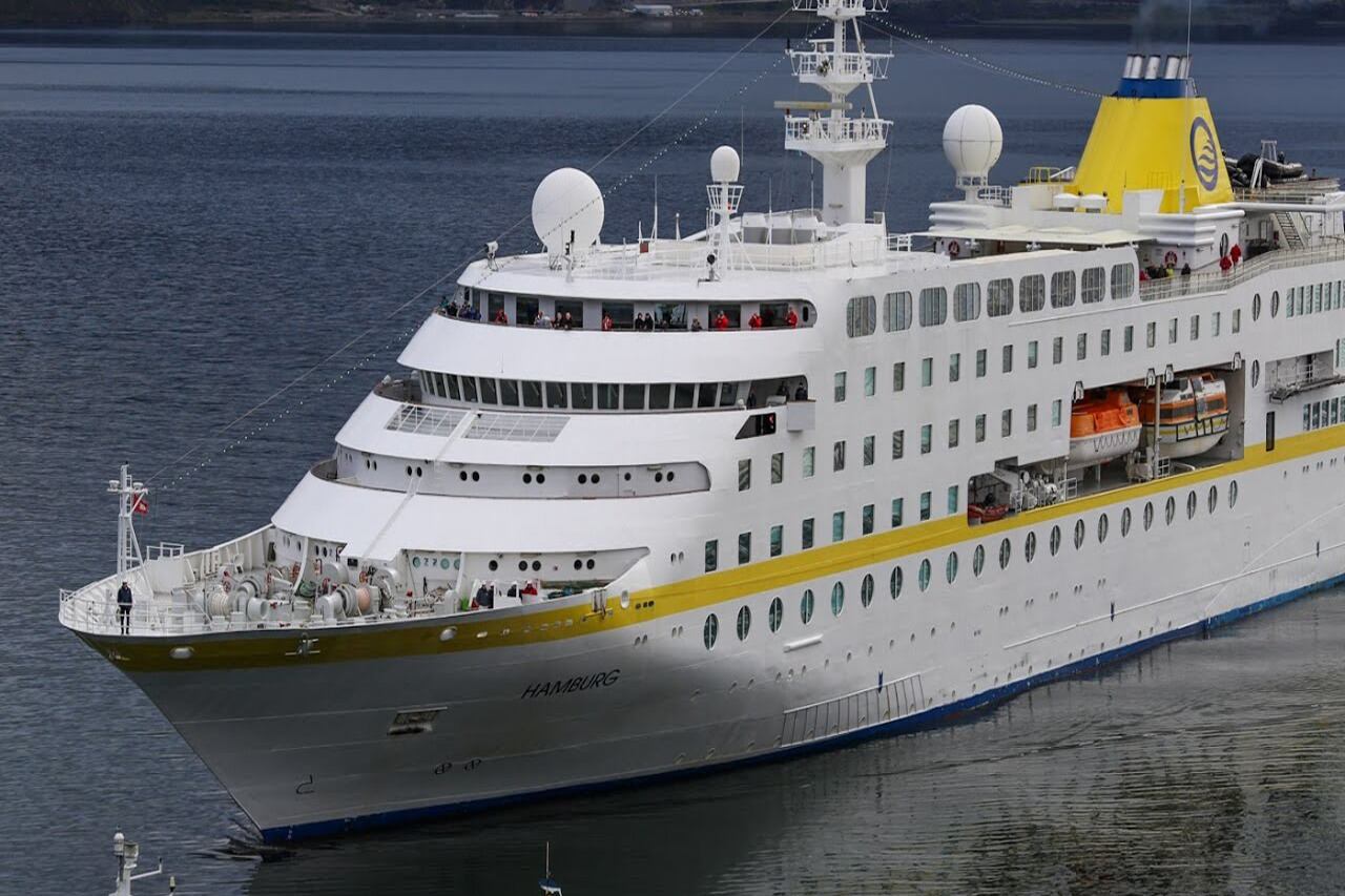 El crucero "Hamburg" llegó al puerto de Buenos Aires procedente de Cabo Verde.