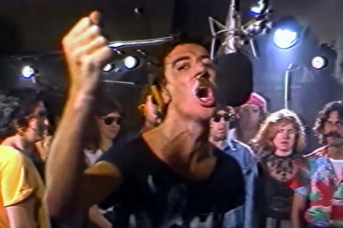 La grabación fue registrada por Dany García Moreno, hermano de Charly.