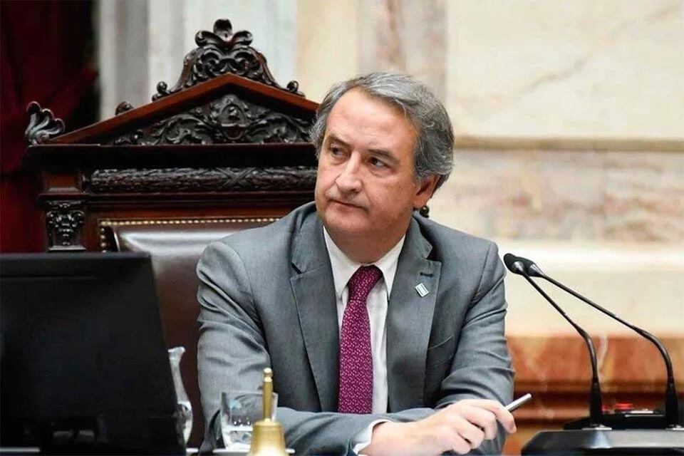 El diputado Mayoraz será candidato pero presentó el amparo.