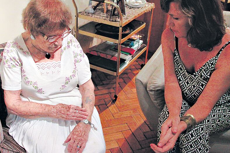 Lea Zajac de Novera y la directora Martínez Kaplun.