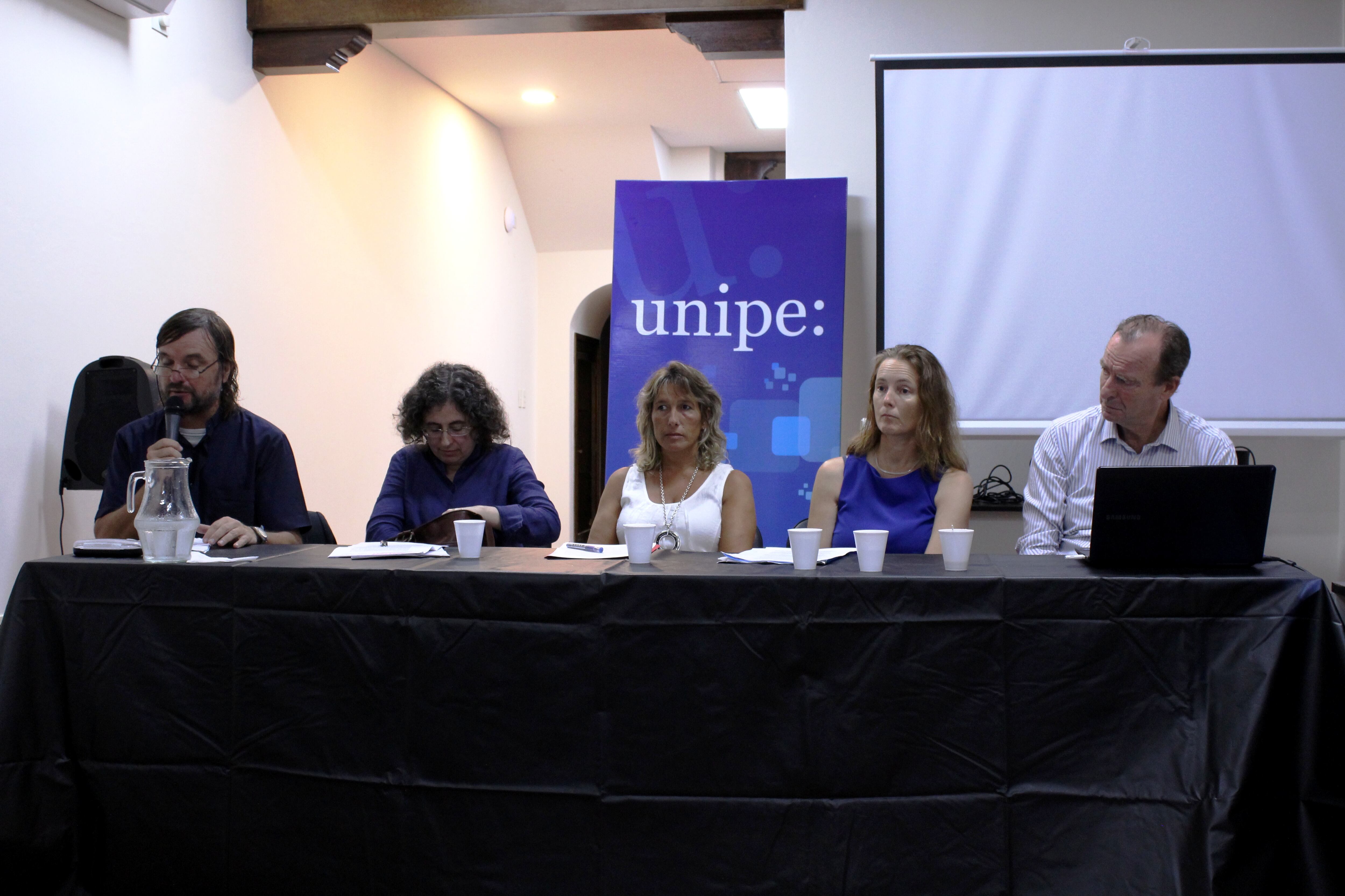 Durante toda la jornada, los participantes remarcaron la importancia del cumplimiento de la legislación nacional e internacional de protección de los derechos.