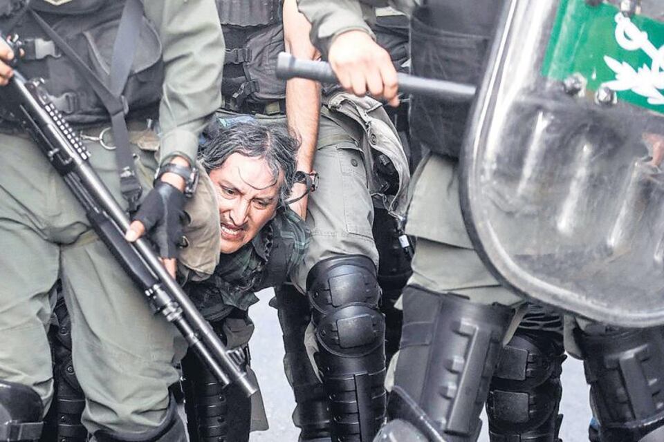 El Gobierno decidió cerrar Fanazul y despidió a 219 trabajadores.