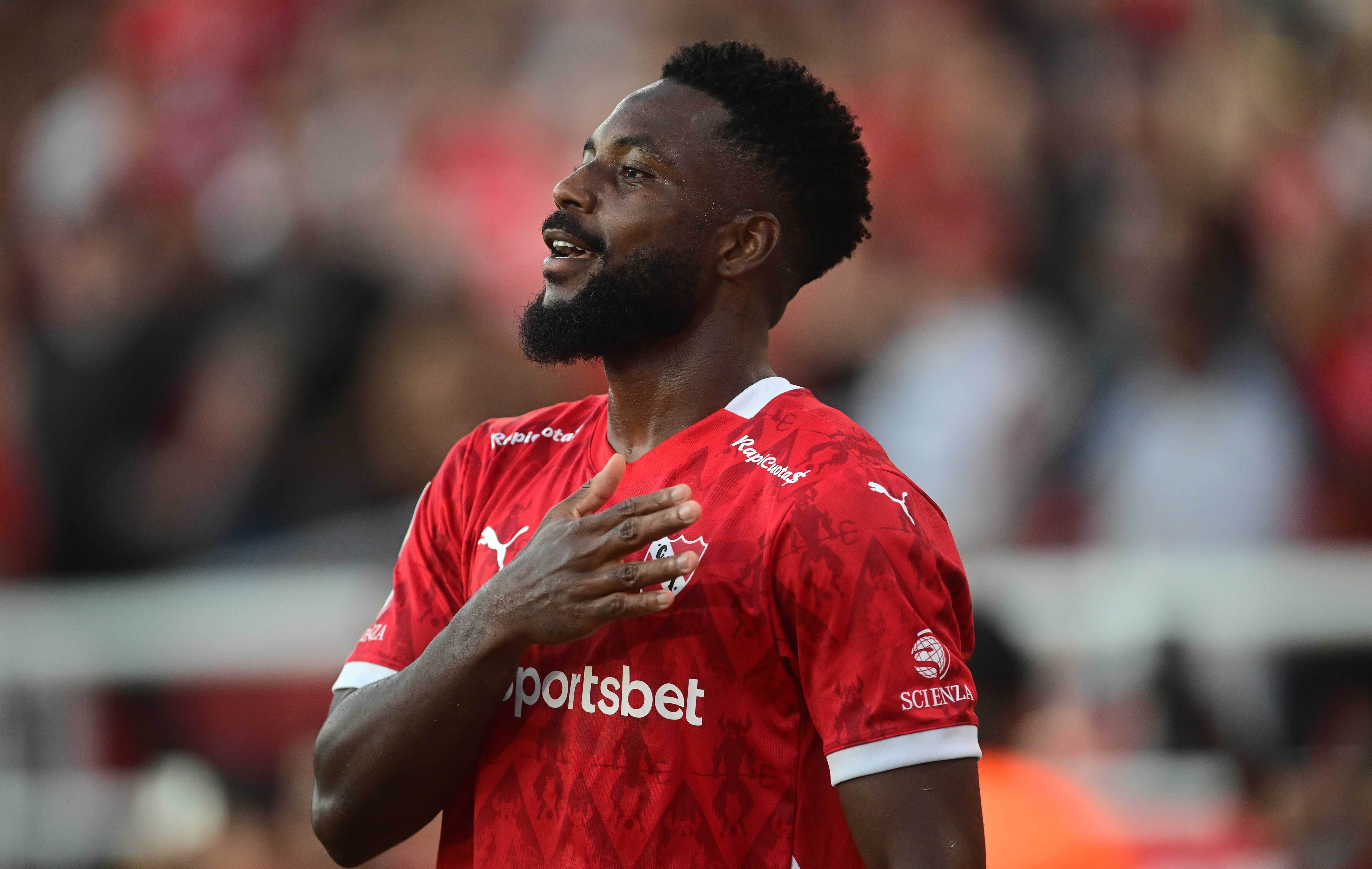 Angulo duró apenas medio año en Avellaneda.