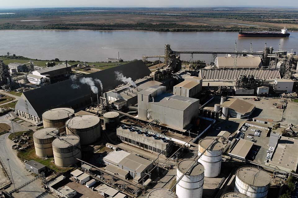 Un punto a verificar es cuánto valen las instalaciones para las pólizas.