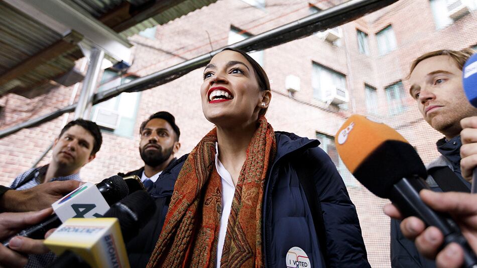 “Estoy tan agradecida a cada persona que contribuyó y trabajó para fortalecer este movimiento”, dijo Ocasio-Cortez.