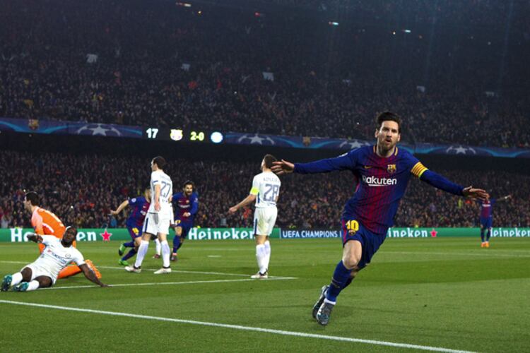 Messi grita el tercer gol en la goleada ante el Chelsea.
