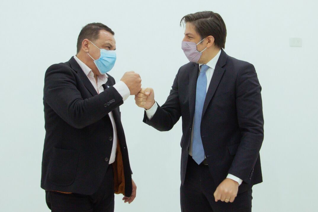 El ministro de Educación, Nicolás Trotta, y el intendente de Zárate, Osvaldo Raúl Cáffaro, en la presentación del programa Nexo laboral.