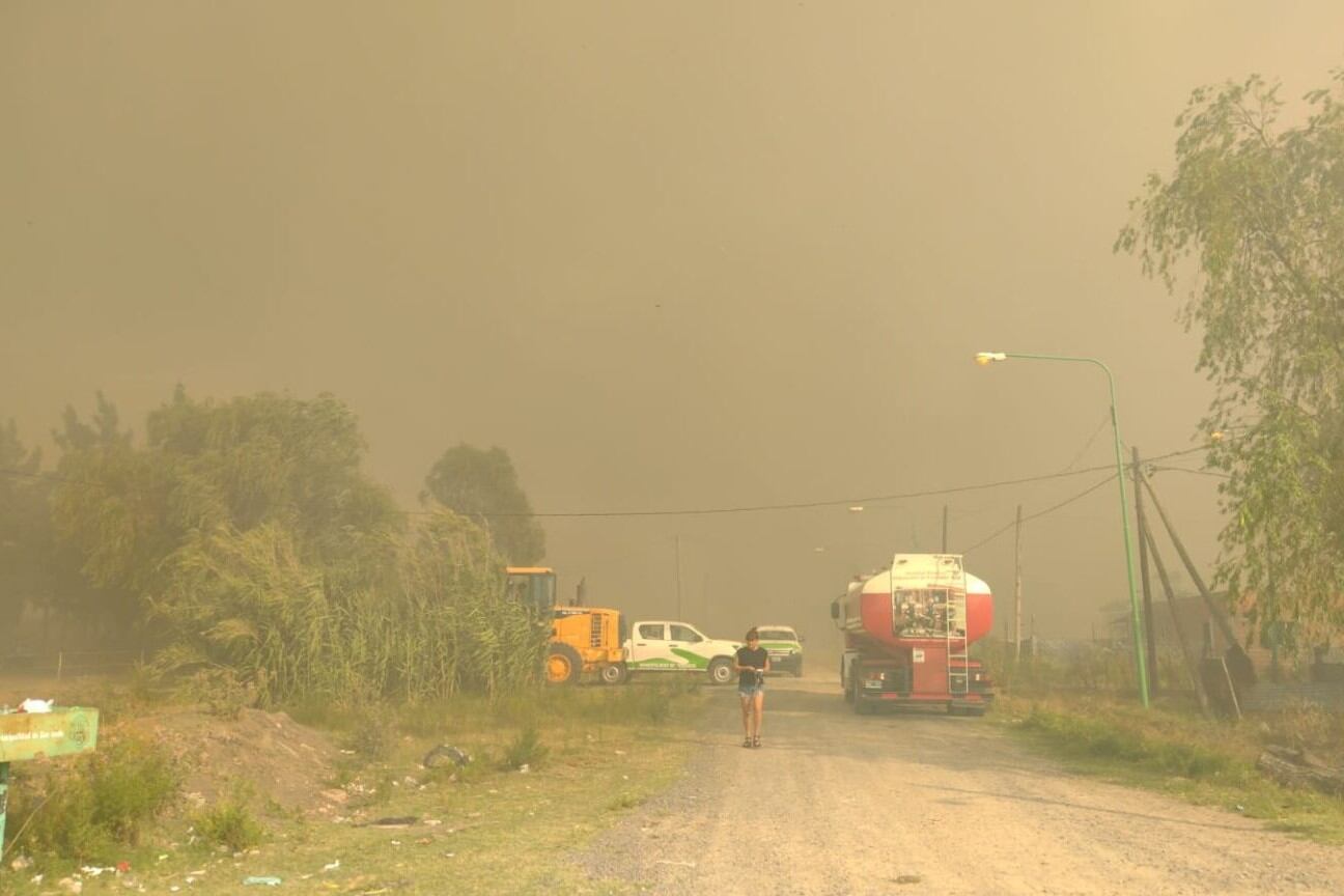 El foco ígneo se inició este miércoles por la tarde en el fondo de un predio lindero a la Reserva.