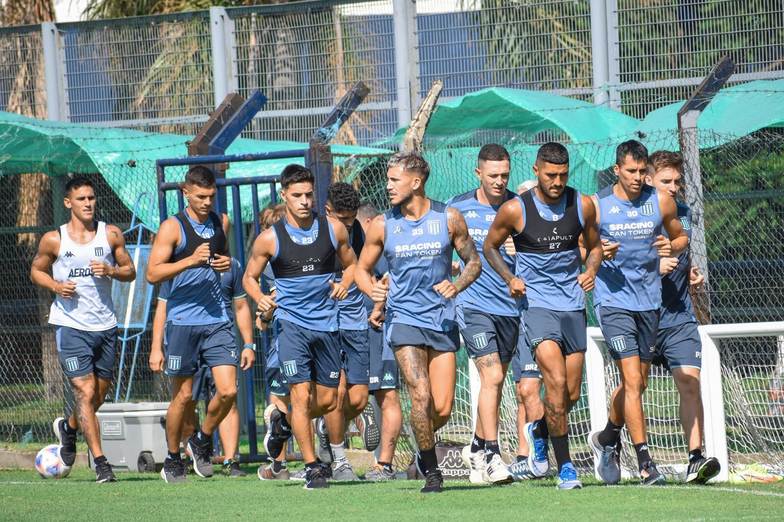 Racing se entrenó por la tarde