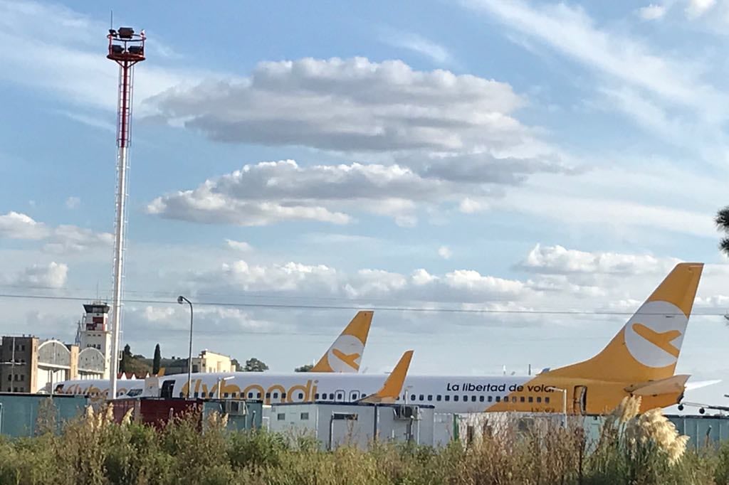 Flybondi fue autorizada a operar en El Palomar.