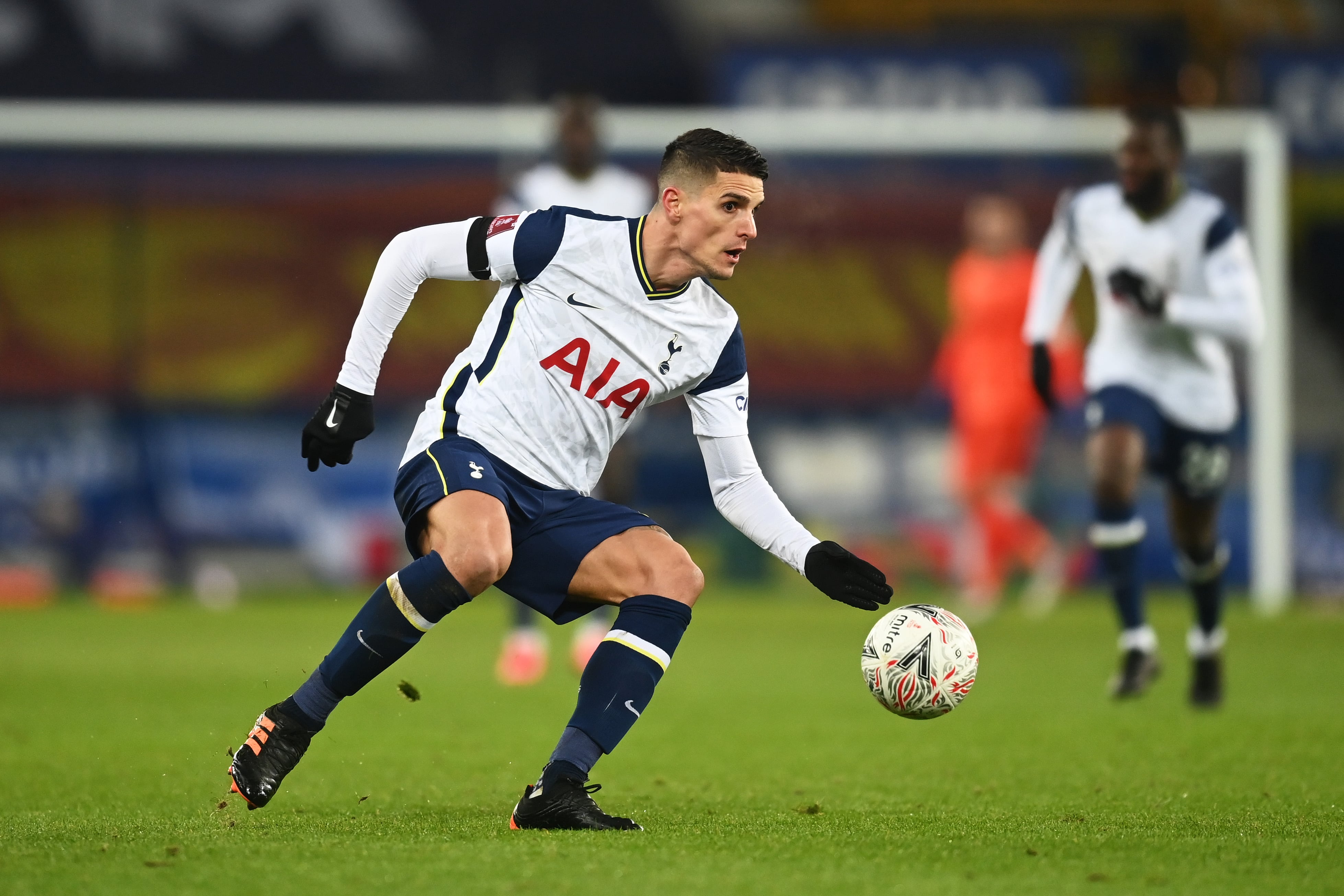 El ex River Lamela marcó uno de los goles de Tottenham.