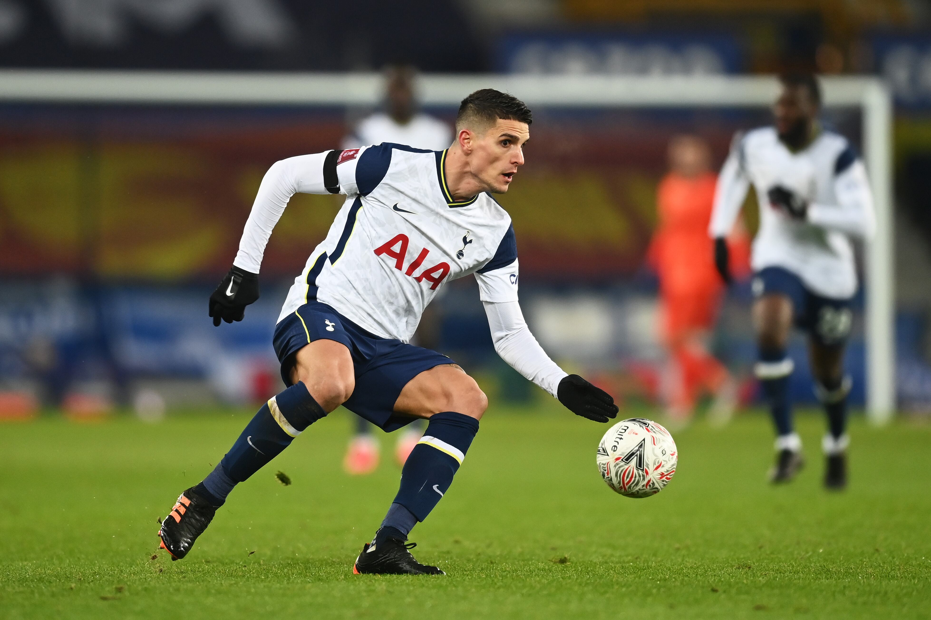 El ex River Lamela marcó uno de los goles de Tottenham.