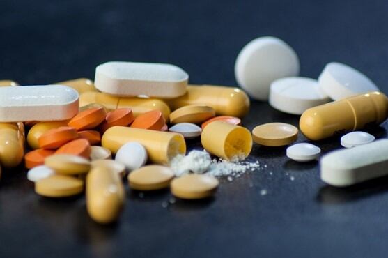 Los hombres toman más cannabis, cocaína y opioides que las mujeres, aunque los porcentajes se equilibran cuando se trata de tranquilizantes, anfetaminas, estimulantes y opioides farmacéuticos.  