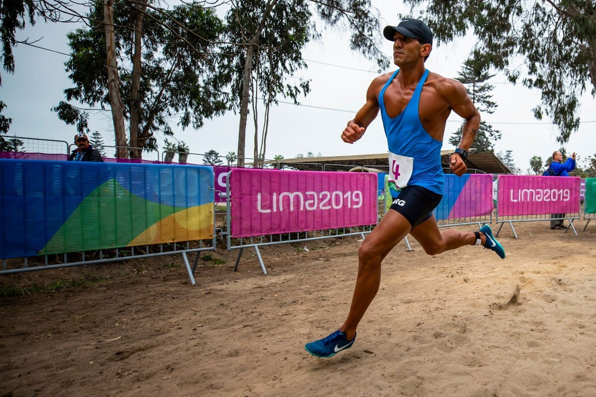 Sergio Alí Villamayor en acción, en una de las disciplinas que conforman el pentatlón moderno.