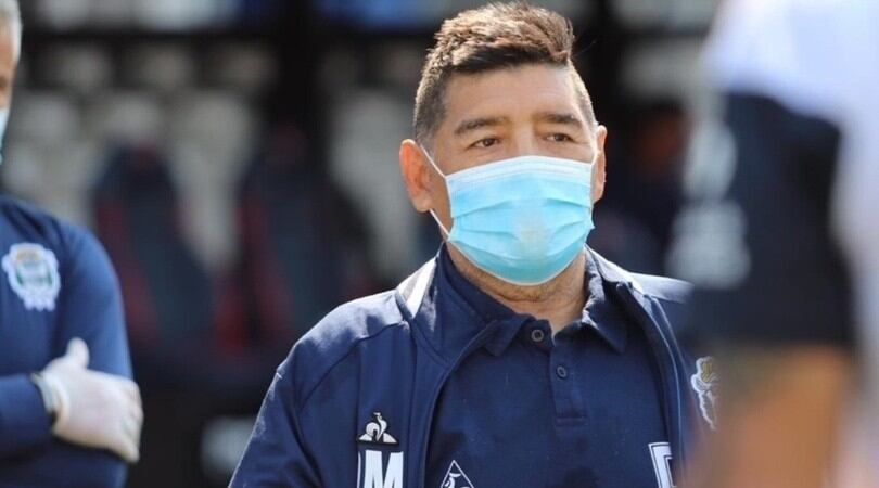 Diego Maradona, DT de Gimnasia La Plata.