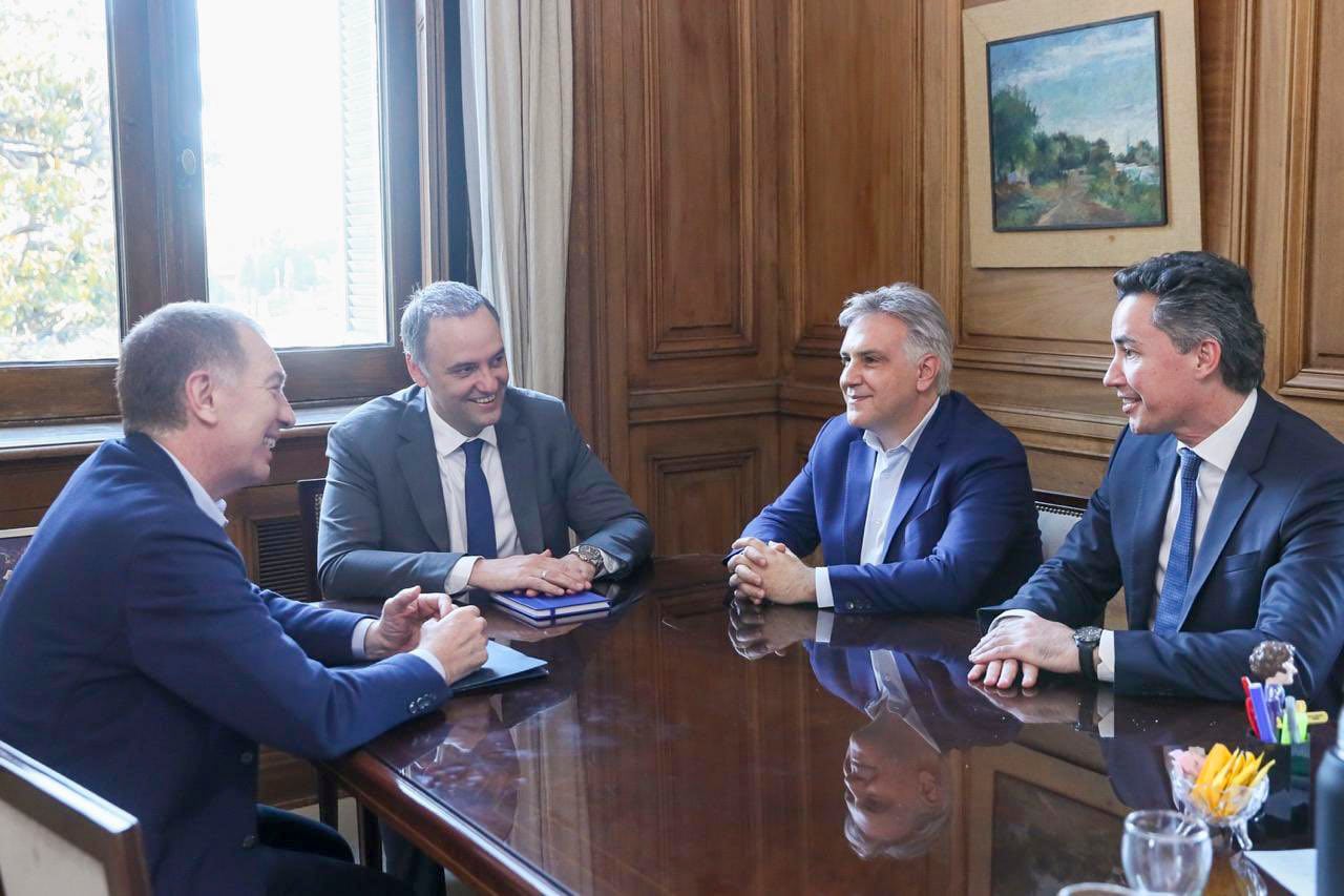 Los gobernadores aseguraron se habló sobre la necesidad de generar más empleo en las provincias.