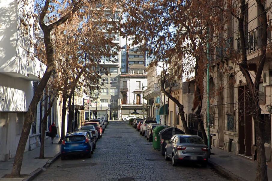 El hotel donde ocurrió el crimen está ubicado en Olavarría al 1600, Barracas