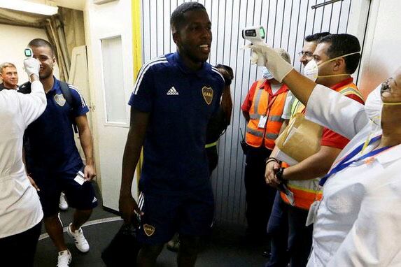 La delegación xeneize se topó con un chequeo por coronavirus en su llegada a tierra venezolana.