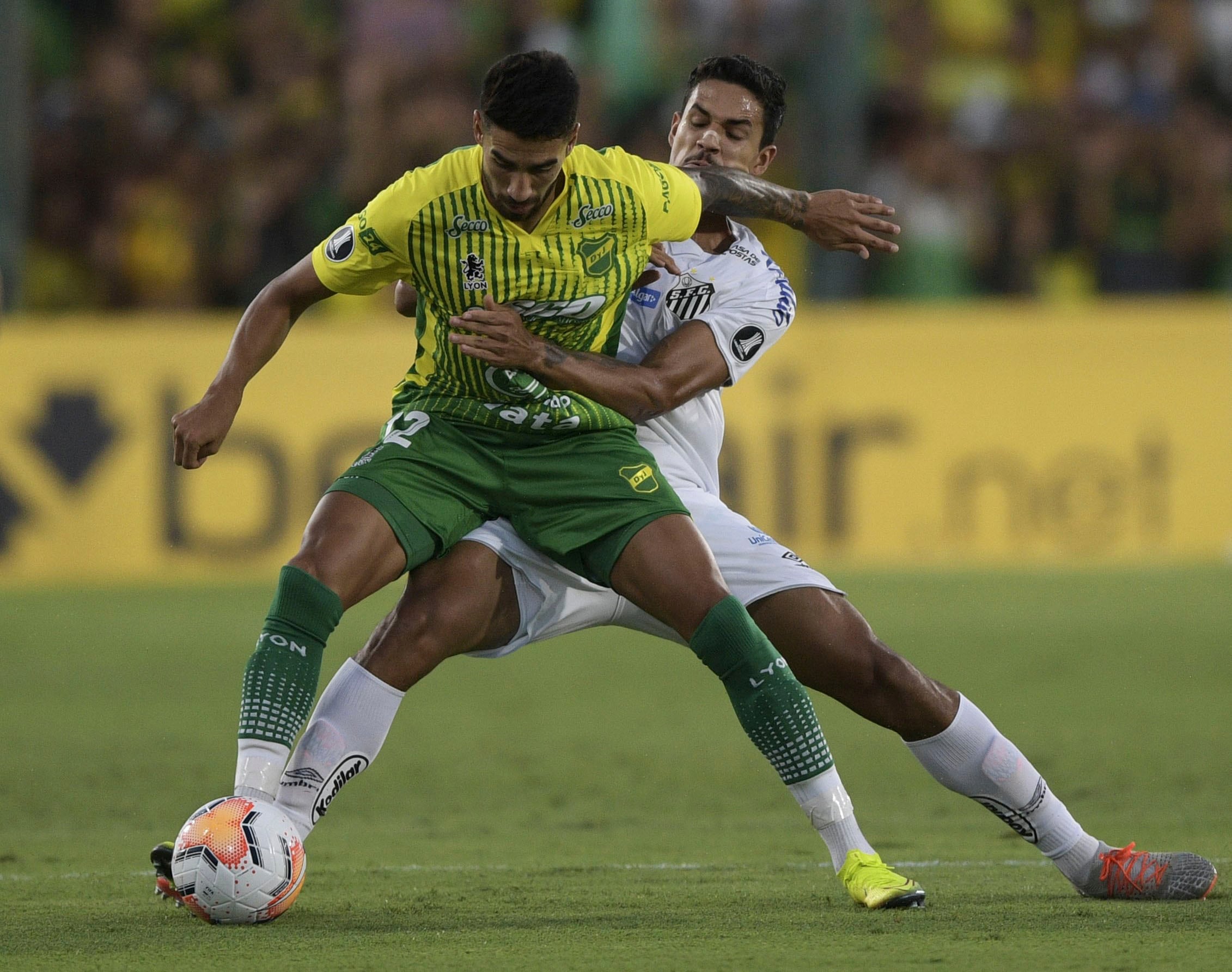 El hecho se produjo en el partido que Santos le ganó 2-1 a Defensa y Justicia.