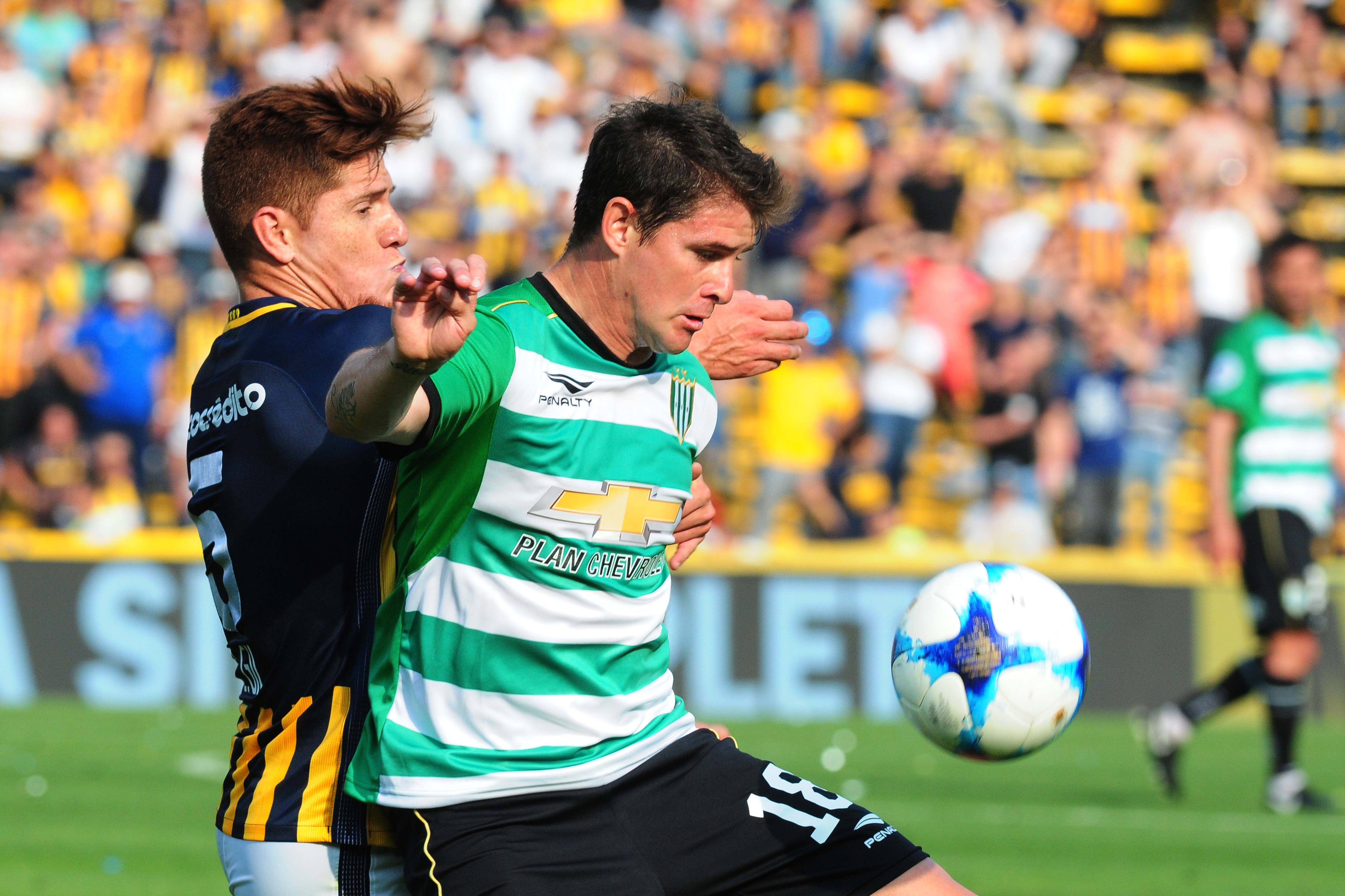 El ex leproso Sperduti fue el autor del cuarto tanto que selló la derrota de Central.