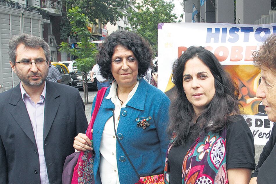 Los hijos de los represores presentaron ayer su proyecto en el Congreso.