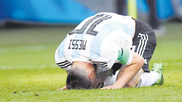 Messi entierra sus penas en el césped de Kazán. No fue su Mundial.