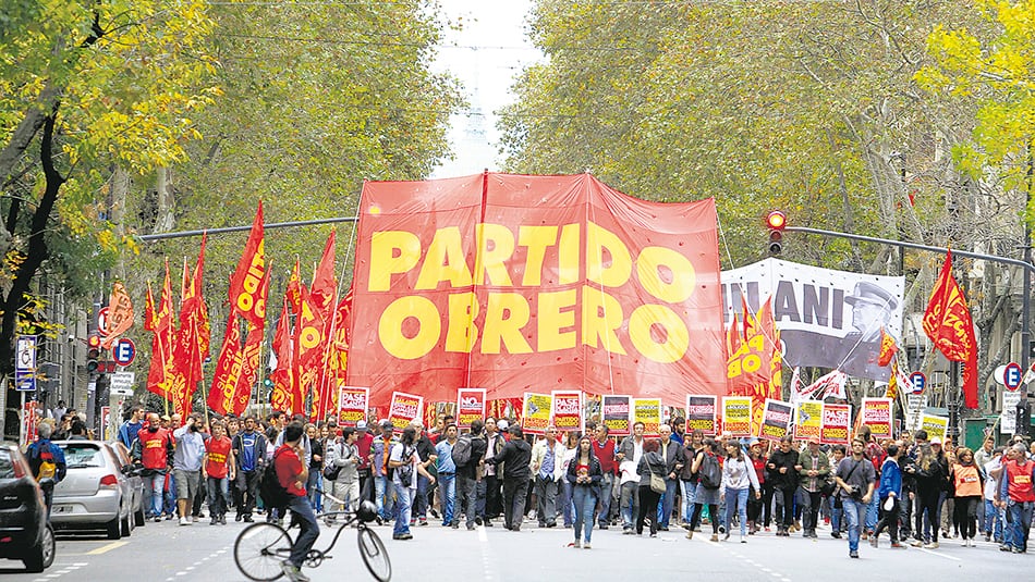 Los dirigentes del partido que integra el FIT cruzaron acusaciones y denuncias.