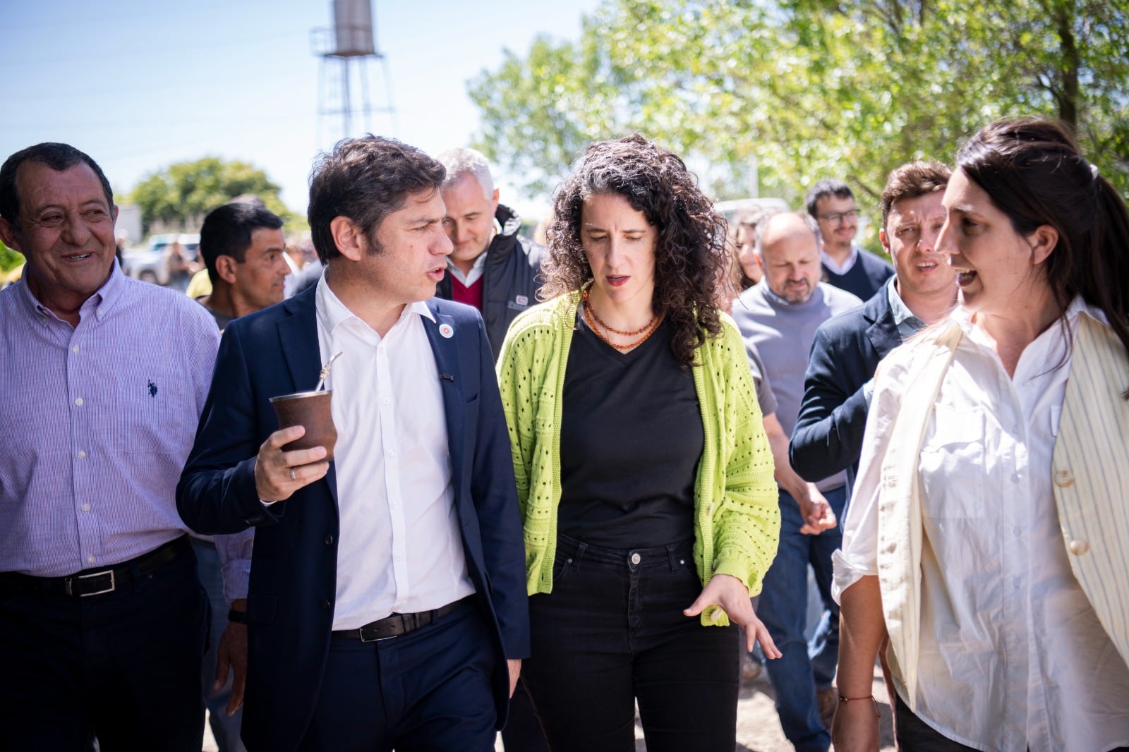 El gobernador visitó el centro-sur bonaerense. 
