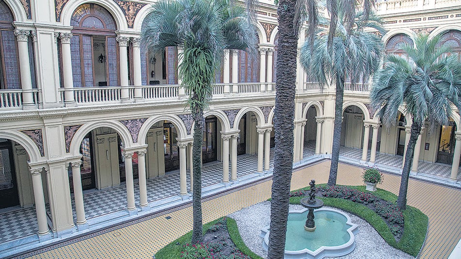 La compra del nuevo ejemplar fue una contratación directa de la Secretaría General de Presidencia.