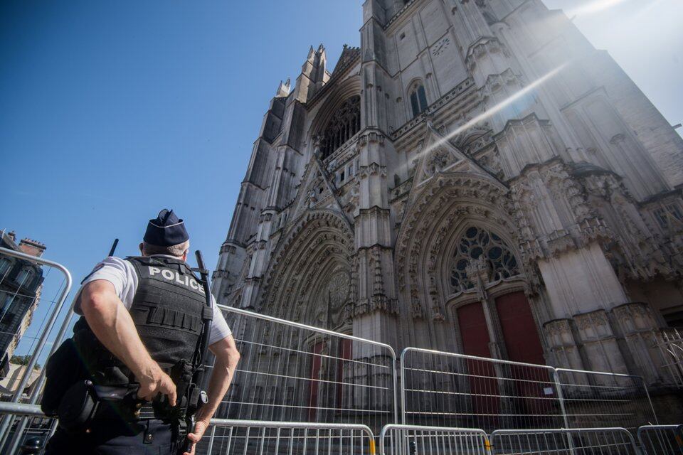 La catedral de la ciudad francesa de Nantes fue incendiada el 18 de julio pasado.