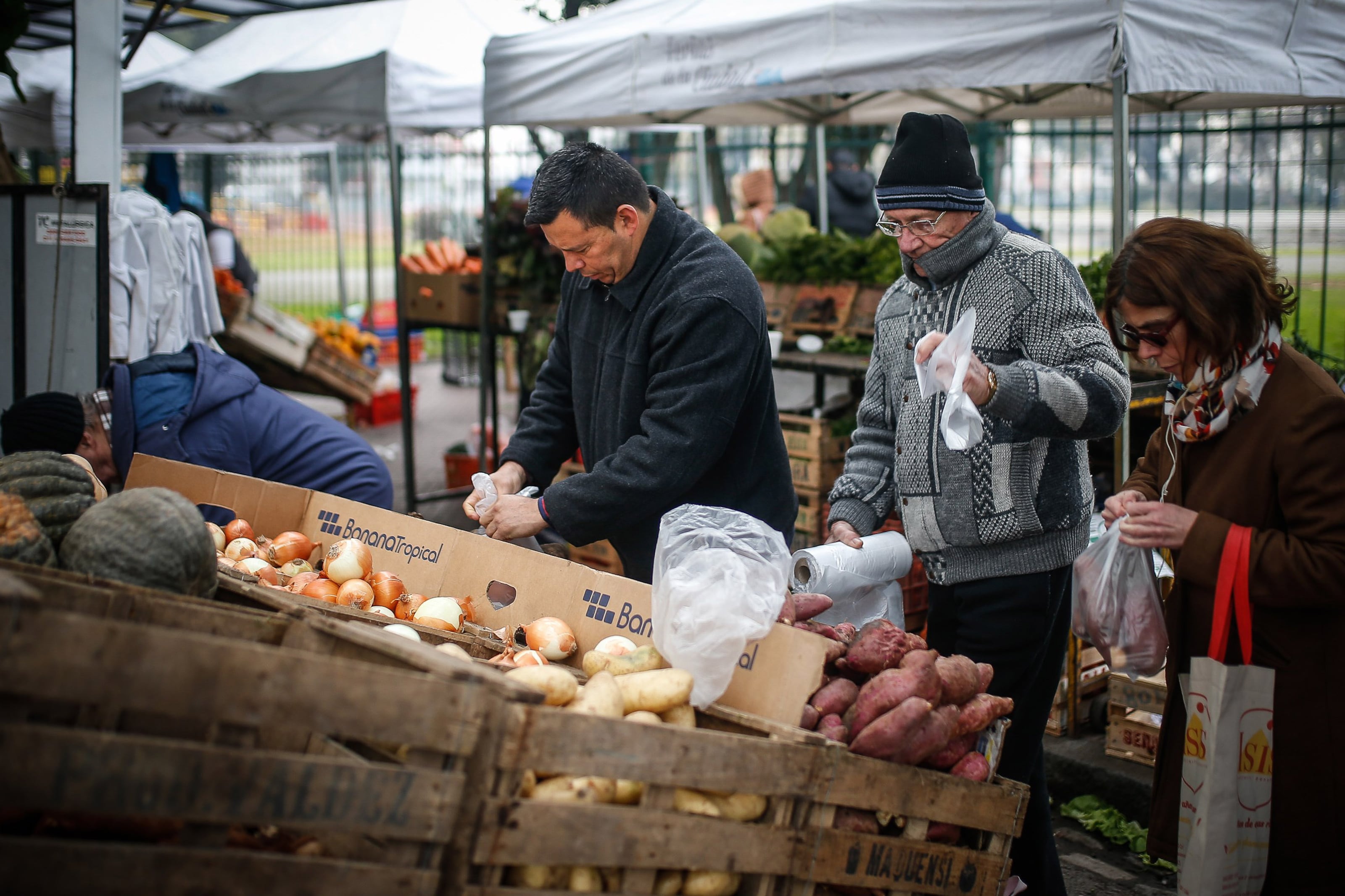 El sacrificio fiscal solo prevé una mínima compensación a los sectores socialmente más afectados por la suba de precios.