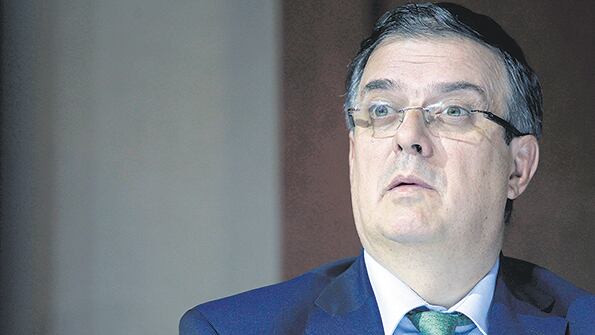 Ebrard, ex alcalde de la capital.