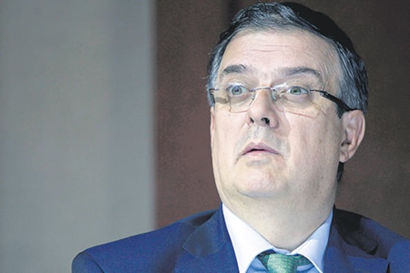 Ebrard, ex alcalde de la capital.