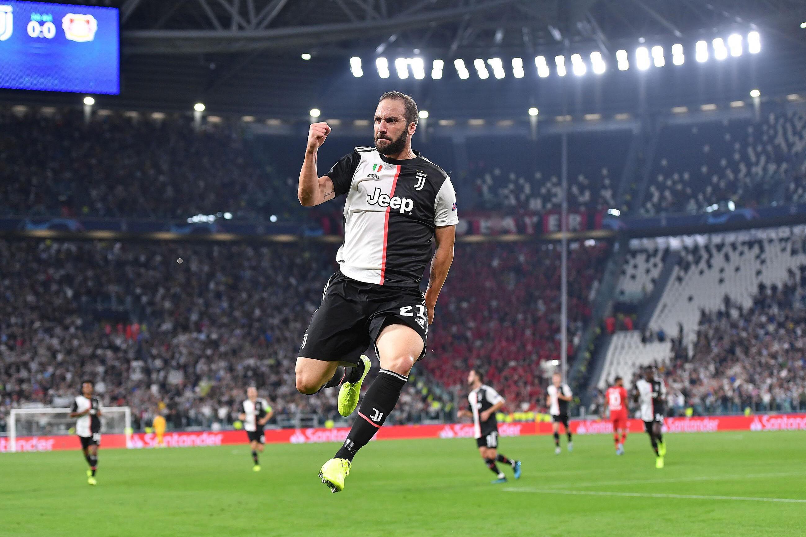 Higuaín celebra el gol del triunfo para la Juve.