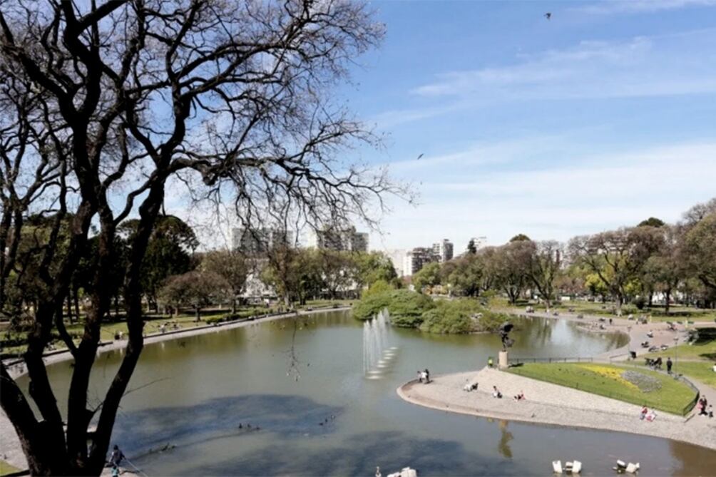 Domingo fresco y algo nublado.