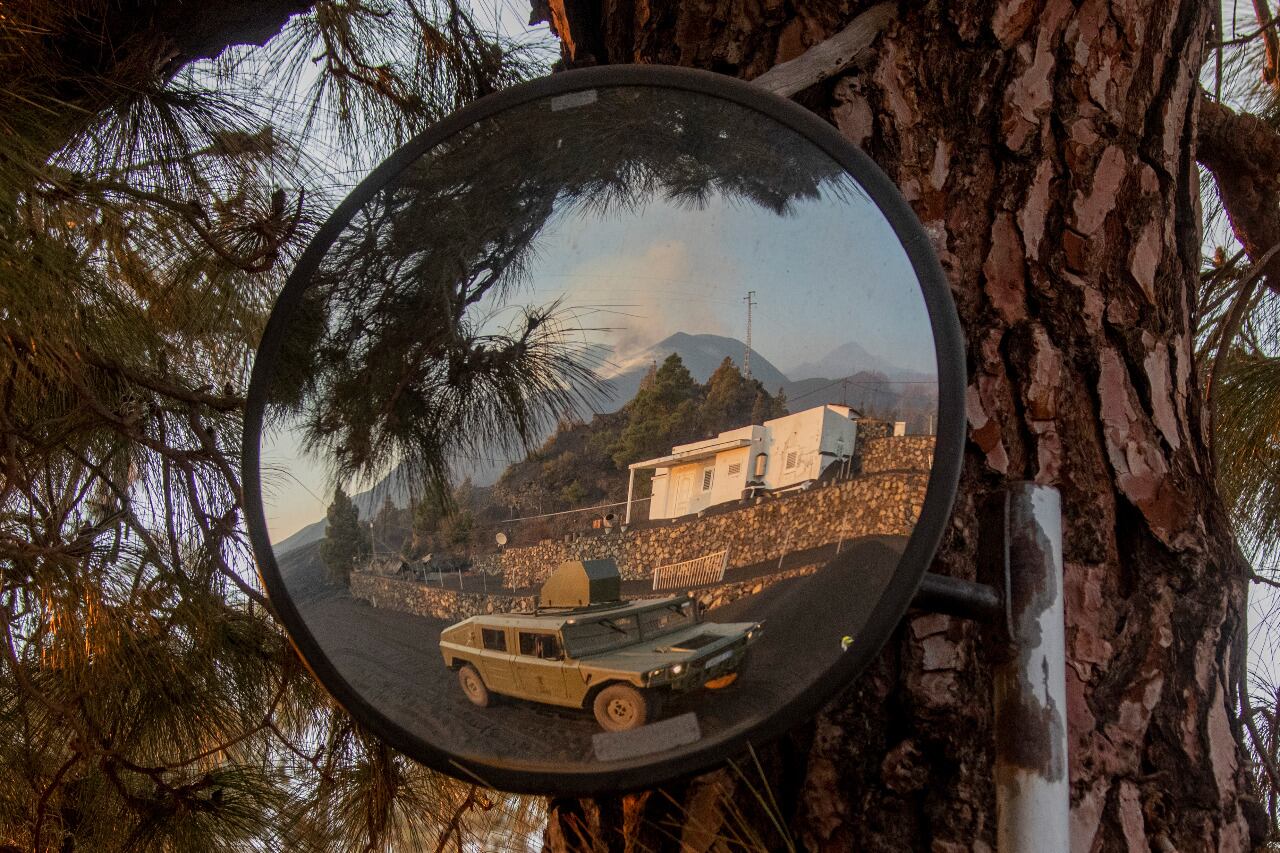 Sigue activo el volcán en Canarias.