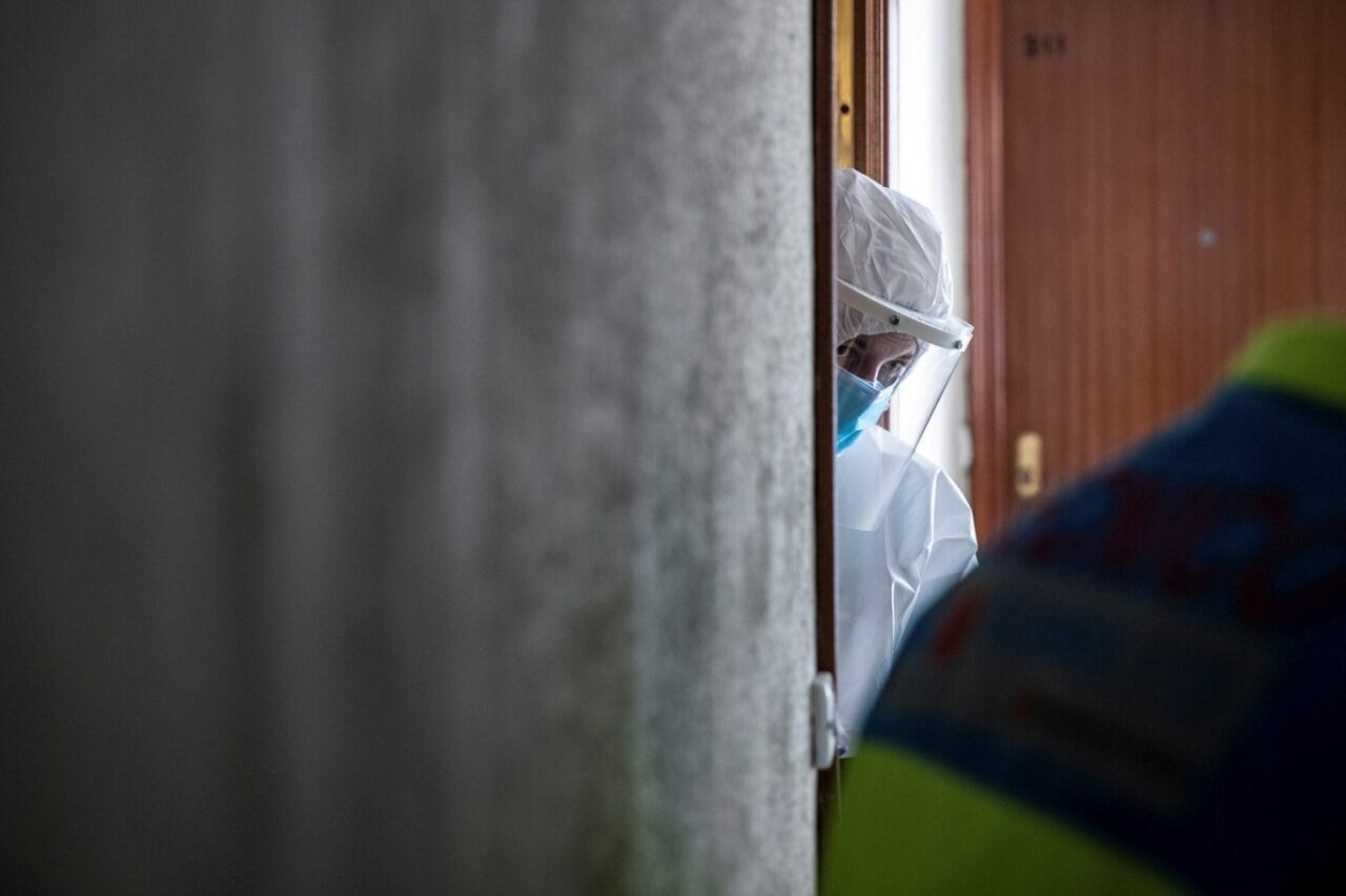 Los neozelandeses votaron a favor de aprobar la eutanasia voluntaria, pero rechazaron la legalización de la marihuana recreativa, en referéndums realizados el 17 de octubre. 