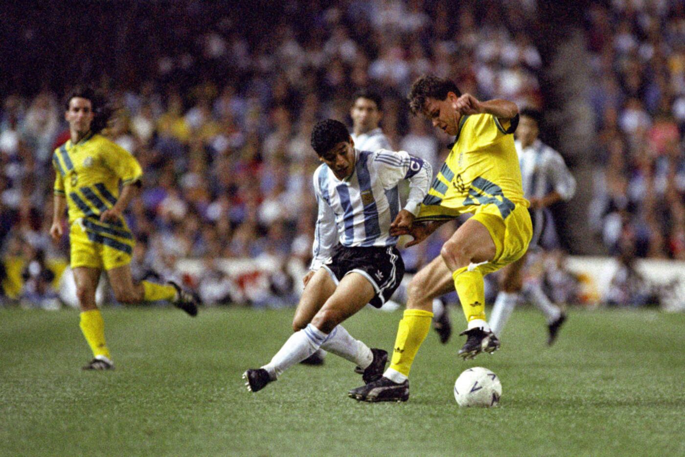 Diego fue convocado para los dos choques ante Australia y respondió para que Argentina clasifique a Estados Unidos 1994.