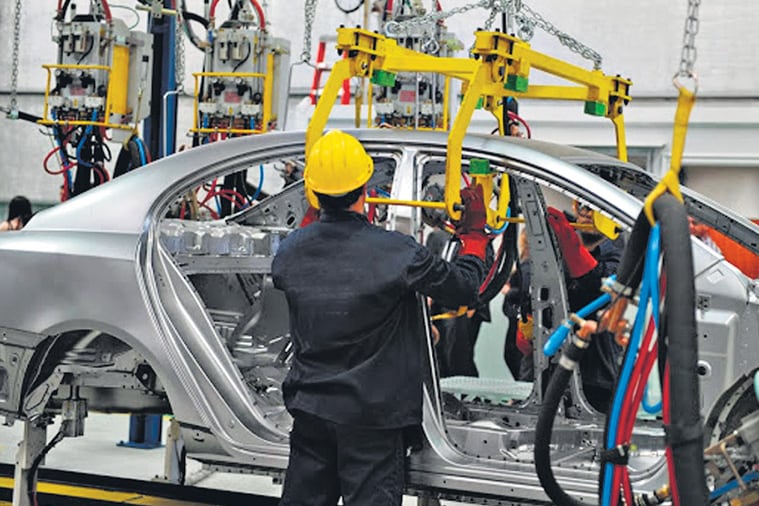 Las fábricas automotrices exportaron 10 por ciento menos vehículos en abril.