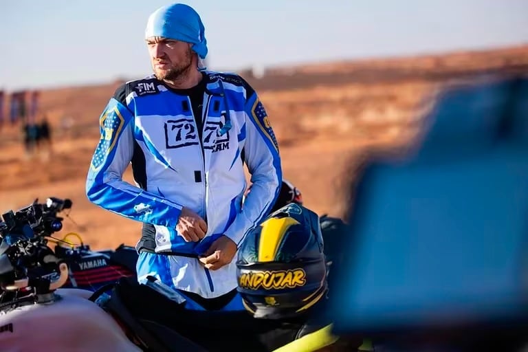 Manuel Andújar festejó su segundo título en el Dakar