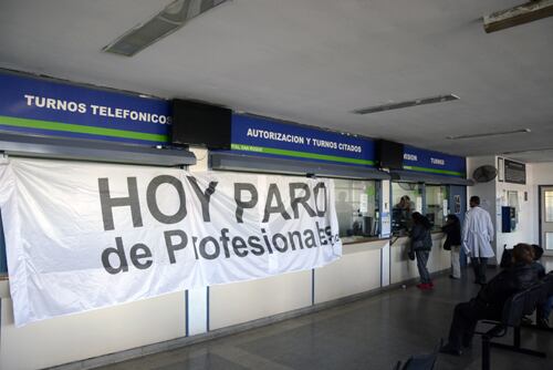 Con el de hoy, los profesionales de la salud bonaerense suman doce paros en lo que va del año.