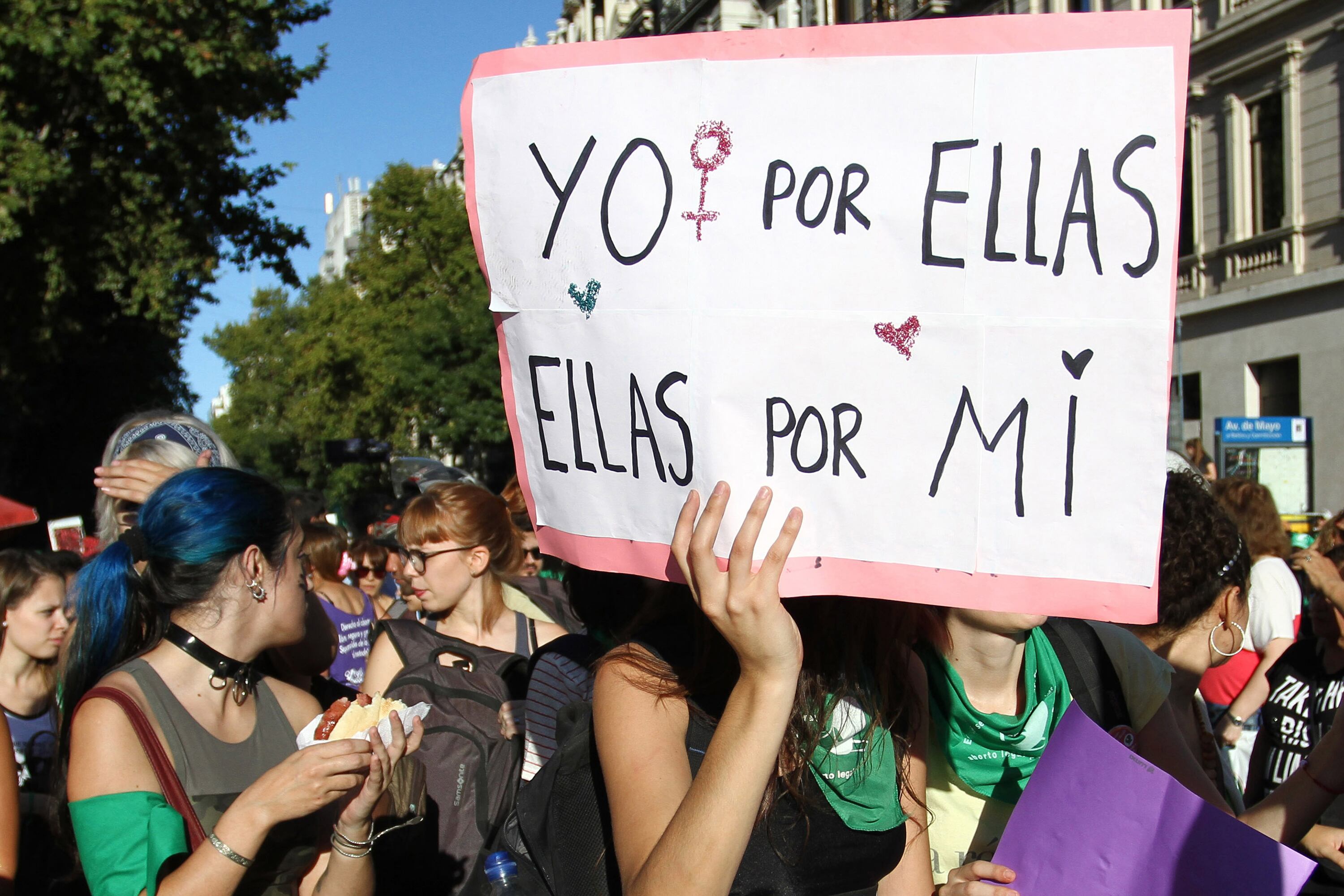 El 80 por ciento de las víctimas de la trata con fines de explotación sexual son mujeres.