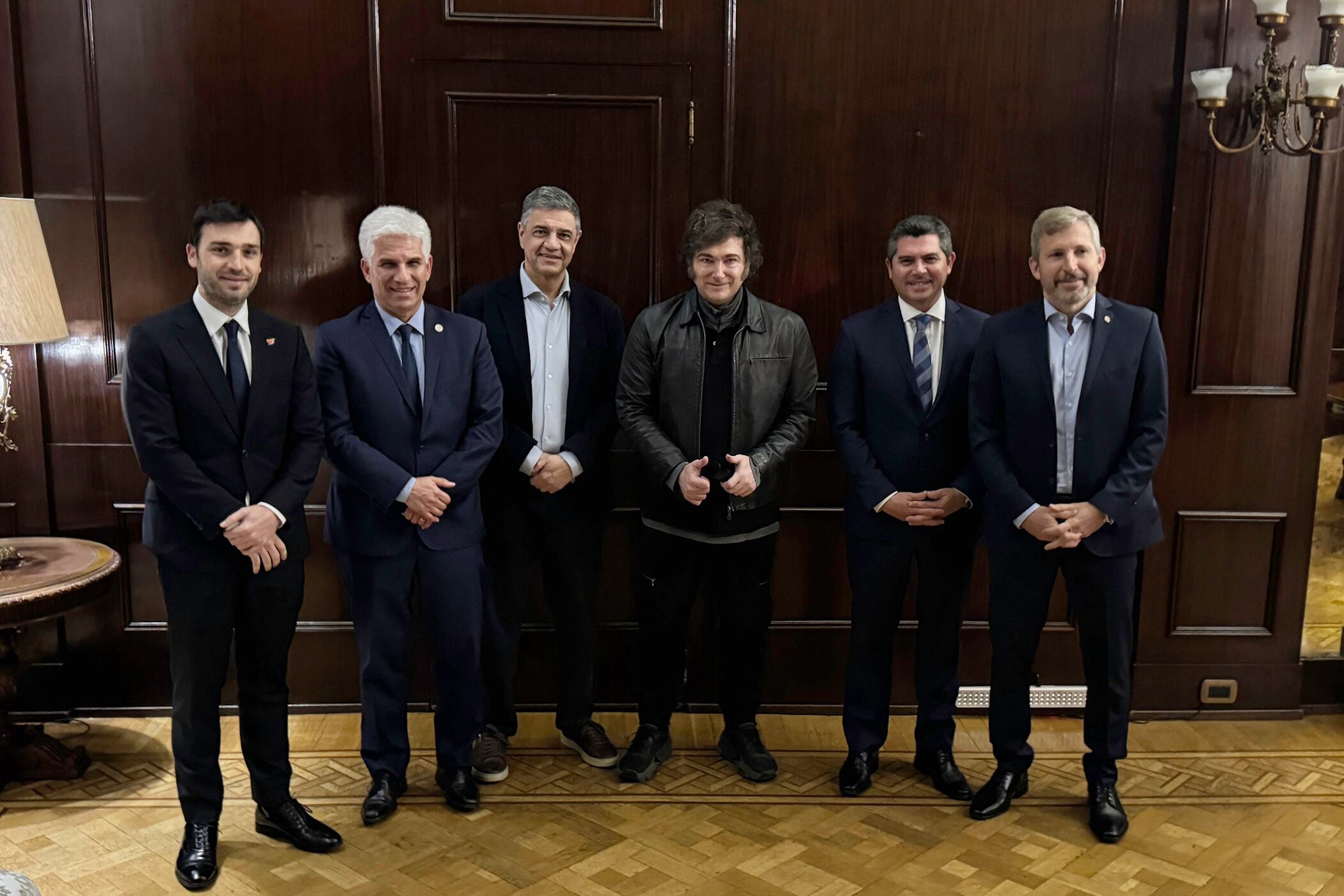 Javier Milei, reunido con los gobernadores de lo que fue Juntos por el Cambio.