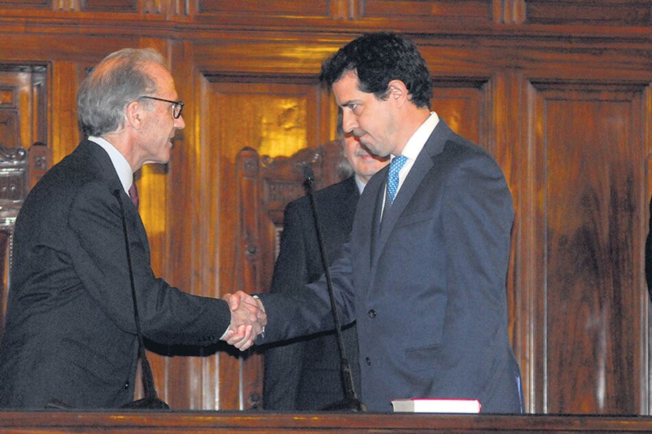 Pese al intento por frenar su designación, el diputado De Pedro juró ayer en el Consejo de la Magistratura.