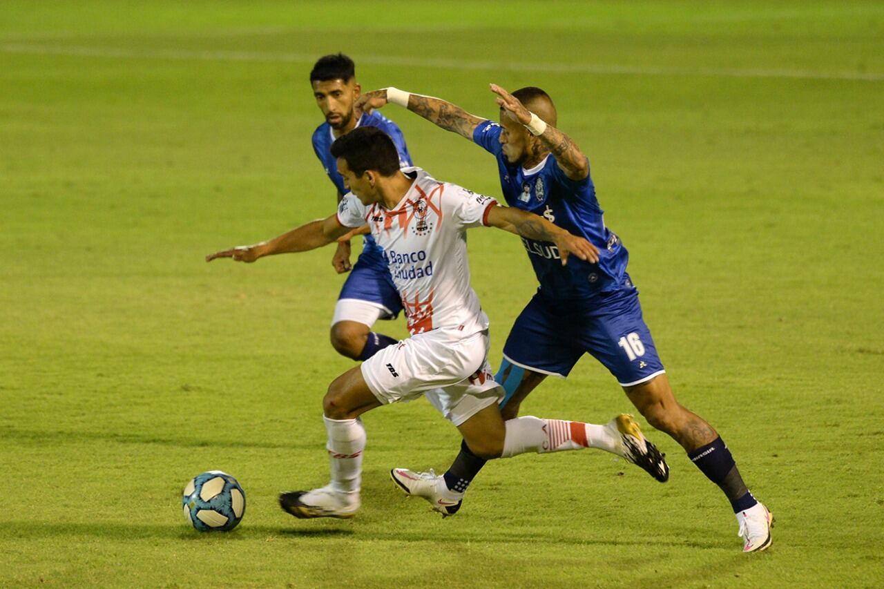 El empate entre Gimnasia y Huracán clasificó a ambos equipos.