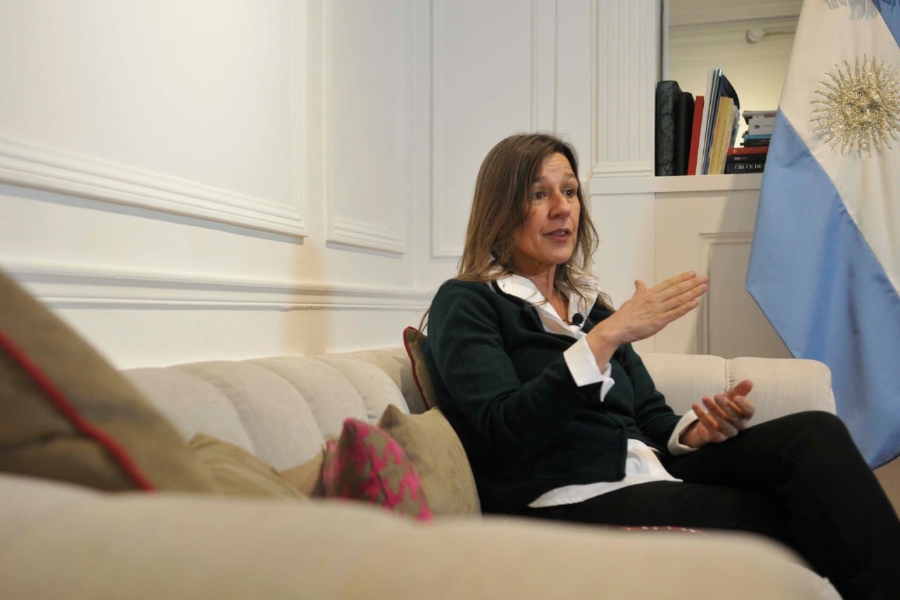 "Están defendiendo una idea de libertad sin Estado", advierte Frederic sobre las marchas anticuarentena.