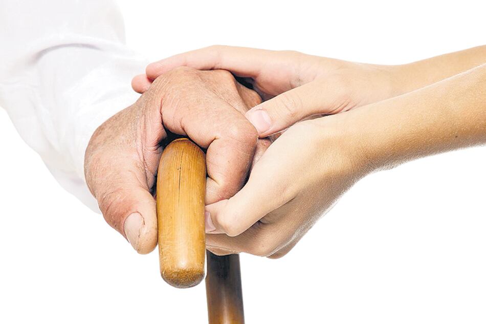 “El actual modelo de cuidados perpetúa la desigualdad de género”, sostiene María Arteta, de la OIT.