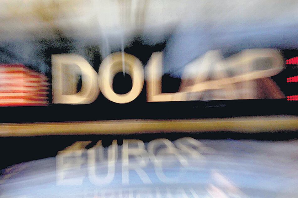 En el mercado estiman que el Gobierno mantendrá bajo control el dólar mientras se negocian las paritarias.
